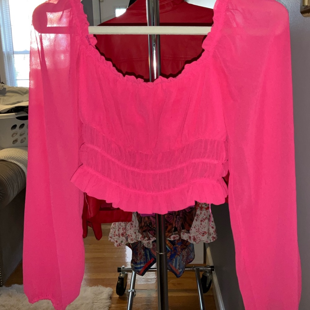 Off the shoulder cropped blouse